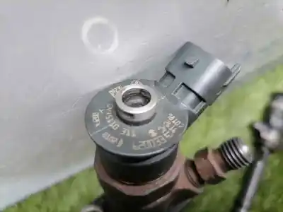 Pezzo di ricambio per auto di seconda mano iniettore per peugeot 307 break / sw (s1) 1.6 hdi riferimenti oem iam 0445110311  0445110311