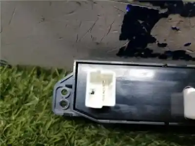 Peça sobressalente para automóvel em segunda mão trocar por kia cee´d 1.4 cat referências oem iam 937001h000  937001h010