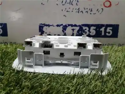 Second-hand car spare part interior light for peugeot 208 1.2 16v vti oem iam references 96738108  96738108