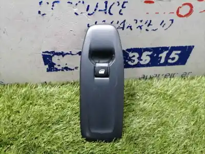 Peça sobressalente para automóvel em segunda mão BOTÃO / INTERRUPTOR ELEVADOR VIDRO DIANTEIRO DIREITO por PEUGEOT 208  Referências OEM IAM   