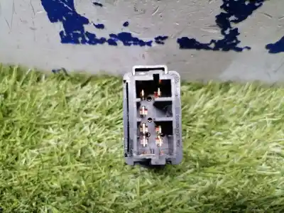 Second-hand car spare part right front power window switch for citroen c3 1.4 hdi cool oem iam references 96605364xt  96605364xt