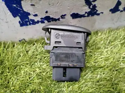 Second-hand car spare part right front power window switch for citroen c3 1.4 hdi cool oem iam references 96605364xt  96605364xt