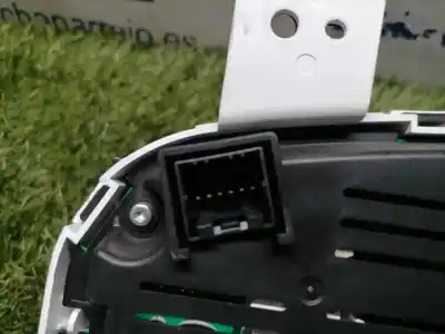 Second-hand car spare part dashboard for kia cee´d concept oem iam references 940231h020  940231h020