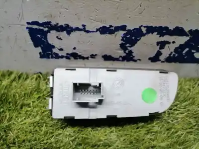 Second-hand car spare part multifunction switch for peugeot bipper básico oem iam references 7354423230  7354423230