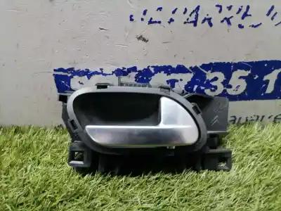 Peça sobressalente para automóvel em segunda mão puxador interior dianteiro esquerdo por peugeot 208 style referências oem iam 96555516vv