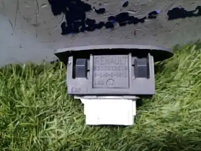Second-hand car spare part switch for renault clio iii confort dynamique oem iam references 8200829519  8200829519