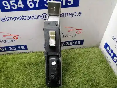 Pezzo di ricambio per auto di seconda mano comando alzacristalli posteriori destro per jeep compass limited riferimenti oem iam 56040693ad  56040693ad