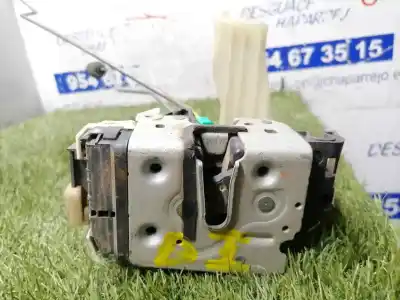 Pezzo di ricambio per auto di seconda mano serratura porta anteriore sinistra per jeep compass limited riferimenti oem iam   