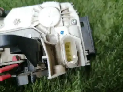 Pezzo di ricambio per auto di seconda mano serratura porta posteriore destra per jeep compass limited riferimenti oem iam   