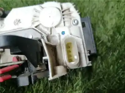 Автозапчасти б/у замок задней правой двери за jeep compass 2.0 crd cat ссылки oem iam   