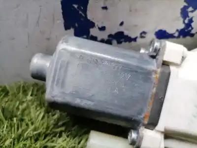 Pezzo di ricambio per auto di seconda mano motore alzacristalli anteriore destro per jeep compass limited riferimenti oem iam 128000672a  0130822277