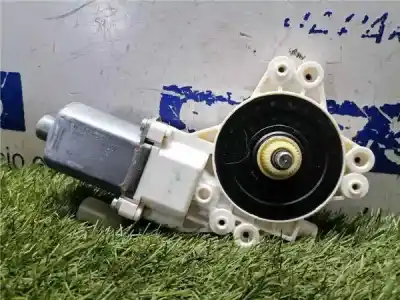 Pezzo di ricambio per auto di seconda mano Alzacristalli Anteriore Destro per JEEP COMPASS 2.0 CRD CAT Riferimenti OEM IAM 0130822277  128000672A