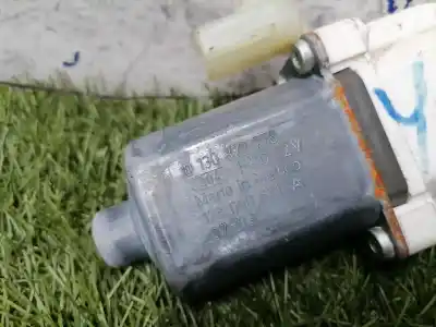 Pezzo di ricambio per auto di seconda mano motore alzacristalli anteriore sinistro per jeep compass limited riferimenti oem iam 128000671a  0130822276