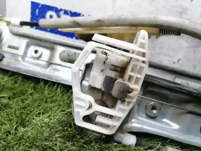 Second-hand car spare part driver left window regulator for dodge caliber s oem iam references 05074799aa  05074799aa