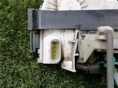Peça sobressalente para automóvel em segunda mão fechadura da porta dianteira esquerda por dodge caliber 2.0 16v crd referências oem iam   