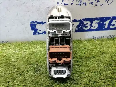 Peça sobressalente para automóvel em segunda mão botão / interruptor elevador vidro dianteiro esquerdo por renault scenic ii confort dynamique referências oem iam   