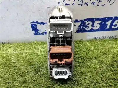 Second-hand car spare part left front power window switch for renault scénic ii (jm0/1_) 1.9 dci (jm14) oem iam references   