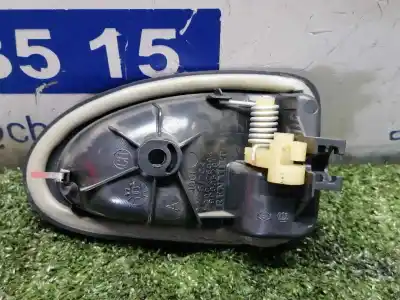 Pezzo di ricambio per auto di seconda mano maniglia interna anteriore sinistra per renault clio ii fase i (b/cbo) 1.2 limited (b/cboa/f) riferimenti oem iam   