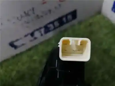 Second-hand car spare part right front power window switch for chevrolet matiz (m200, m250) 0.8 oem iam references   