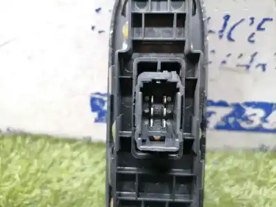 Second-hand car spare part right front power window switch for peugeot 207 sport oem iam references   