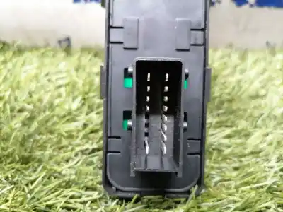 Peça sobressalente para automóvel em segunda mão botão / interruptor elevador vidro dianteiro esquerdo por peugeot 207 sport referências oem iam   