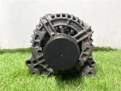 Pezzo di ricambio per auto di seconda mano alternatore per dodge caliber (pm) 2.0 s [2.0 ltr. - 103 kw 16v crd cat] riferimenti oem iam 05033757ab  0124525128
