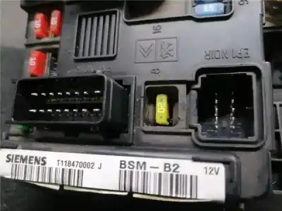 Pezzo di ricambio per auto di seconda mano scatola relè/fusibili per citroen berlingo 1.9 d multispace riferimenti oem iam bsm b2  9650618580