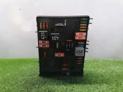 Pezzo di ricambio per auto di seconda mano Scatola Relè/fusibili per AUDI A3 (8P1) 2.0 TDI 16V Riferimenti OEM IAM 1K0937124H  1K0937124H
