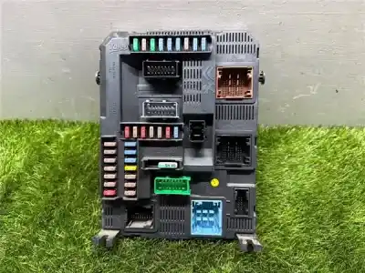 İkinci el araba yedek parçası RÖLE/SIGORTA KUTUSU için PEUGEOT 208 1.2 16V VTi OEM IAM referansları BSI N02 00  