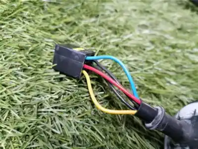 Peça sobressalente para automóvel em segunda mão espelho retrovisor direito por opel meriva b sin doc. referências oem iam   