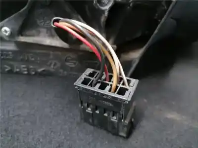 Peça sobressalente para automóvel em segunda mão espelho retrovisor direito por audi a4 berlina (b5) 1.9 tdi referências oem iam   