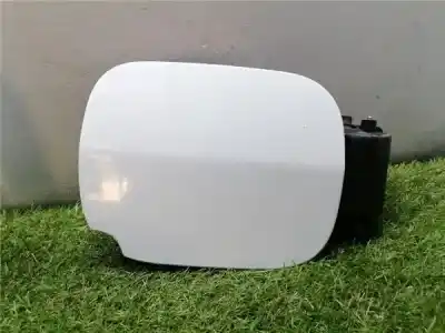 Piesă de schimb auto la mâna a doua Capac Exterior Combustibil pentru RENAULT CLIO III 1.5 dCi Diesel 68 CV / 50 KW Referințe OEM IAM 8200290092  8200383466