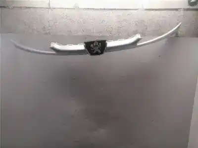 Second-hand car spare part FRONT BUMPER GRILLE for PEUGEOT 206 XS HDI 90 D 2.0 ( RHY ) OEM IAM references 9628691277  