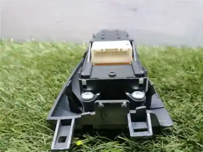 Pezzo di ricambio per auto di seconda mano interruttore alzacristalli anteriore sinistro per toyota corolla (e12) 2.0 d-4d riferimenti oem iam 54035084  54035084