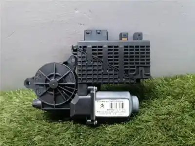 Peça sobressalente para automóvel em segunda mão MOTOR ELEVADOR VIDRO DIANTEIRO ESQUERDO por CITROEN C4 PICASSO 2.0 HDi FAP CAT (RHR / DW10BTED4) Referências OEM IAM 9682495680  