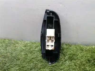 Pezzo di ricambio per auto di seconda mano interruttore alzacristalli anteriore destro per daewoo kalos 1.4 cat riferimenti oem iam   