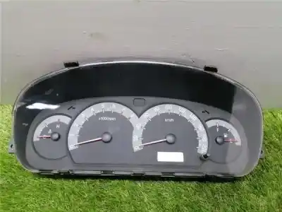 Tweedehands auto-onderdeel INSTRUMENTENPANEEL voor HYUNDAI ELANTRA (XD) 1.6 16V CAT OEM IAM-referenties 940132D210  