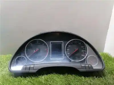 Second-hand car spare part Dashboard for AUDI A4 BERLINA (8E) 2.5 TDI (120kW) OEM IAM references 8E0920900  8E0920900