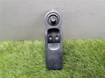 Pezzo di ricambio per auto di seconda mano Interruttore Alzacristalli Anteriore Sinistro per RENAULT MODUS 1.5 dCi Diesel Riferimenti OEM IAM 8200277630  8200277630