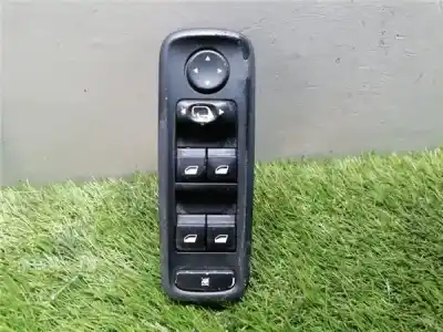 Peça sobressalente para automóvel em segunda mão Botão / Interruptor Elevador Vidro Dianteiro Esquerdo por CITROEN C8 2.0 HDi CAT (RHK / DW10UTED4) Referências OEM IAM   