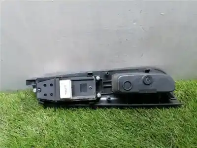 Pezzo di ricambio per auto di seconda mano interruttore alzacristalli anteriore sinistro per toyota corolla (e12) sin ficha riferimenti oem iam   