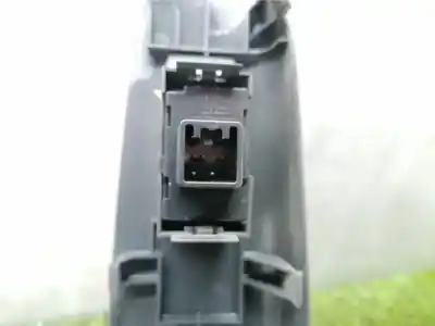 Pezzo di ricambio per auto di seconda mano interruttore alzacristalli anteriore destro per toyota corolla (e12) sin ficha riferimenti oem iam   