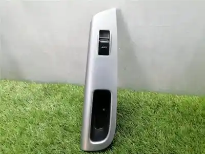 Pezzo di ricambio per auto di seconda mano Interruttore Alzacristalli Anteriore Destro per TOYOTA COROLLA (E12) SIN FICHA Riferimenti OEM IAM   
