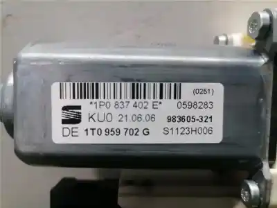 Pezzo di ricambio per auto di seconda mano motore alzacristalli anteriore destro per seat leon (1p1) 1.9 tdi 105 cv / 77 kw riferimenti oem iam 1k0959792m  1p0837402e