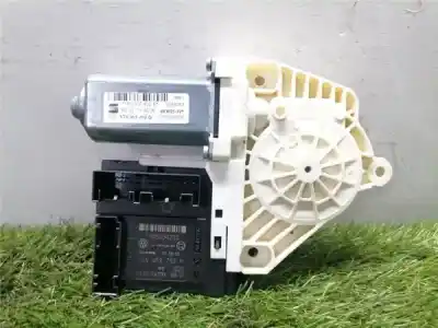 Second-hand car spare part RIGHT FRONT WINDOW MOTOR for SEAT LEON (1P1)  OEM IAM references 1K0959792M  1P0837402E