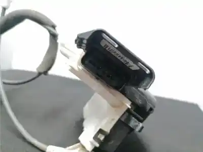 Second-hand car spare part front right door lock for citroen c3 1.0 vti oem iam references 006246  006246