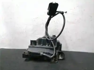 Peça sobressalente para automóvel em segunda mão Fechadura Da Porta Traseira Esquerda por RENAULT CLIO III 1.2 16V E85 CAT (Etanol) Referências OEM IAM   