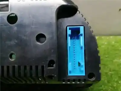 Peça sobressalente para automóvel em segunda mão quadrante por audi a4 berlina (8e) 1.9 tdi (96kw) referências oem iam 8e0920900k  8e0920900k