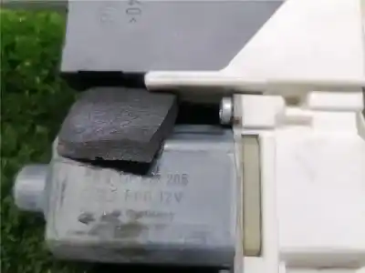 Pezzo di ricambio per auto di seconda mano motore alzacristalli anteriore destro per audi a3 (8p1) 2.0 tdi 16v riferimenti oem iam 0130822205  8p0959802a