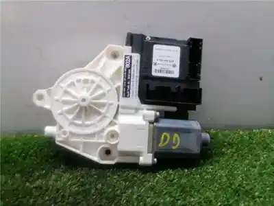 Pezzo di ricambio per auto di seconda mano MOTORE ALZACRISTALLI ANTERIORE DESTRO per AUDI A3 (8P1)  Riferimenti OEM IAM 0130822205  8P0959802A